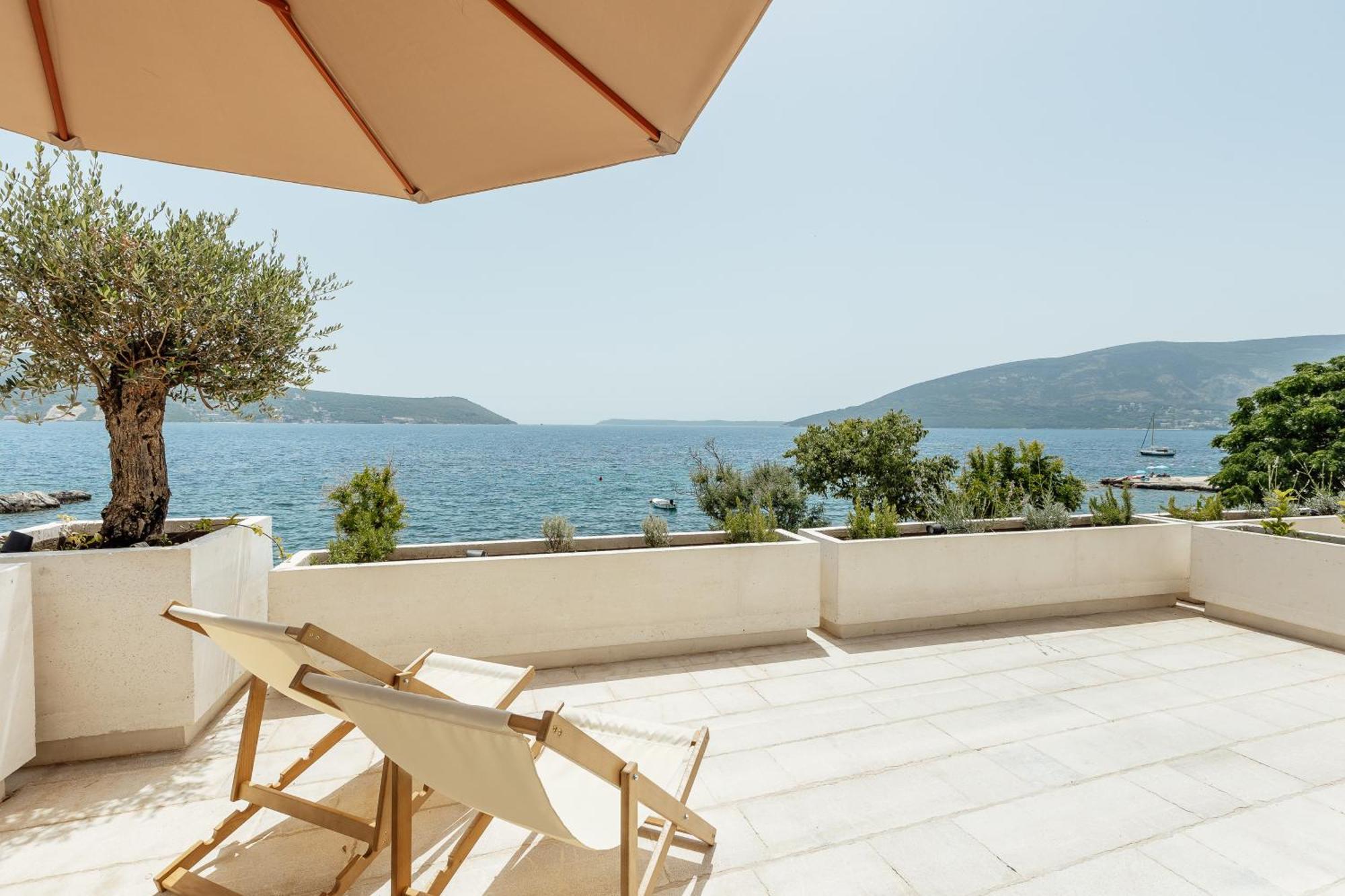 Savina Beachfront Oasis Herceg Novi Extérieur photo