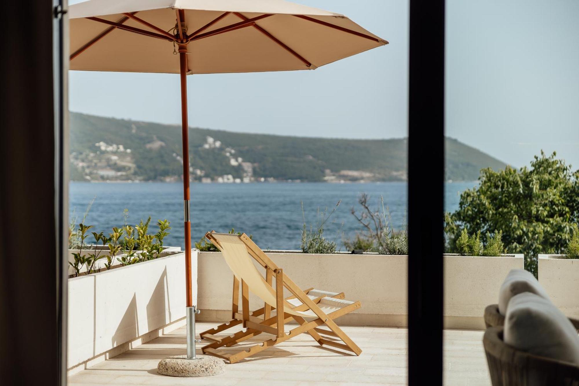 Savina Beachfront Oasis Herceg Novi Extérieur photo